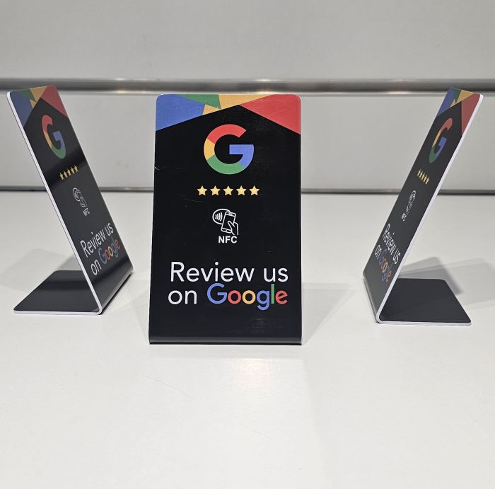 Tarjeta de mesa NFC para Reseñas de Google (negra)